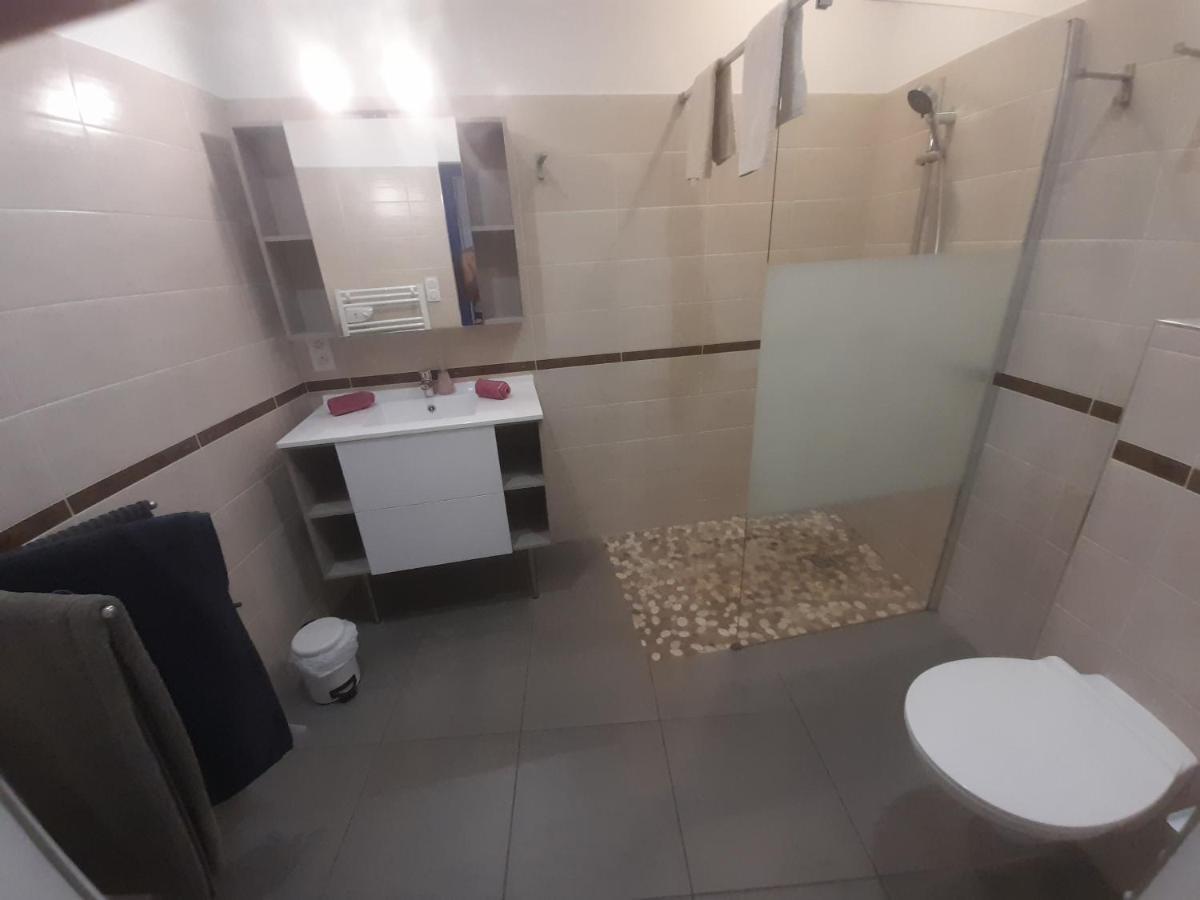 Au 70 Appartement Millau Buitenkant foto
