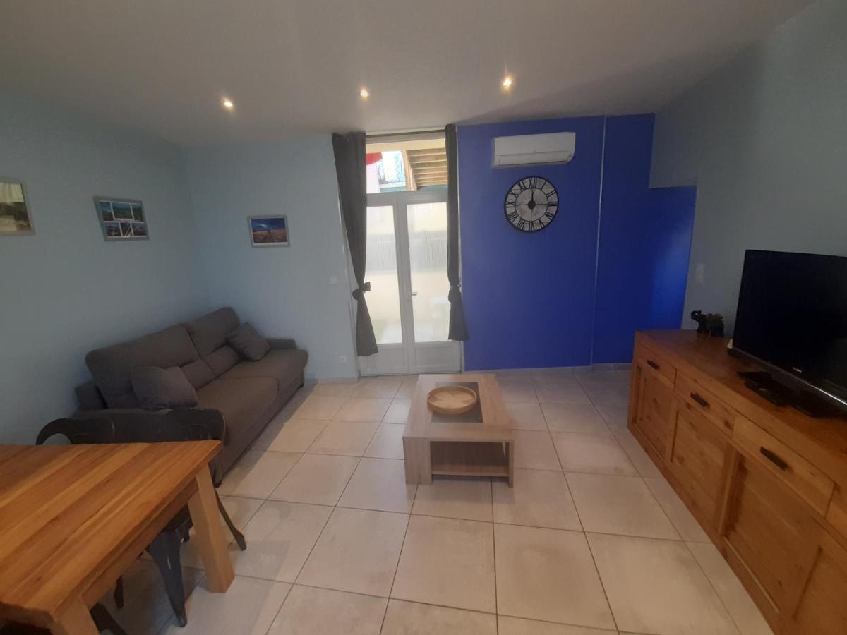 Au 70 Appartement Millau Buitenkant foto